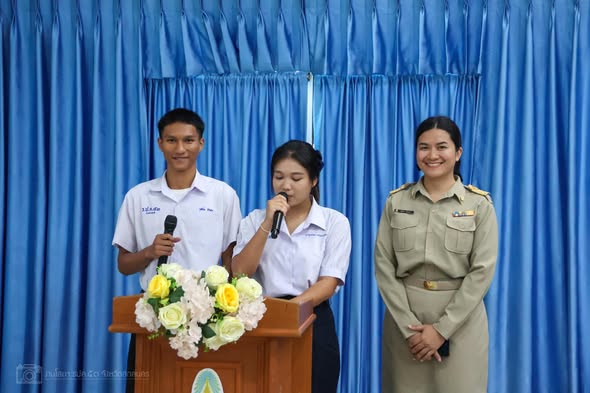 คณะผู้บริหาร ครู บุคลากร และนักเรียน งานกิจกรรมกลุ่มบริหารงานกิจการนักเรียน ดำเนินกิจกรรมพิธีไหว้ครู ประจำปีการศึกษา ๒๕๖๙